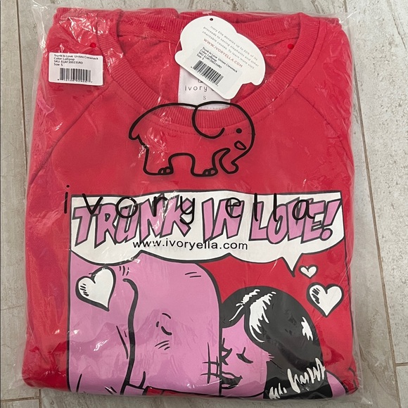 Ivory Ella - Trunk in Love Red Cartoon Crewneck Sweater - Picture 2 of 2